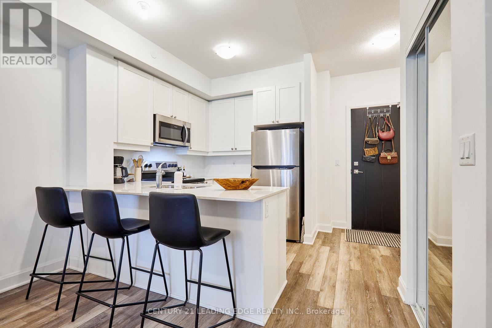 105 - 50 Lakebreeze Drive, Clarington (Newcastle), Ontario  L1B 0V9 - Photo 5 - E12934658