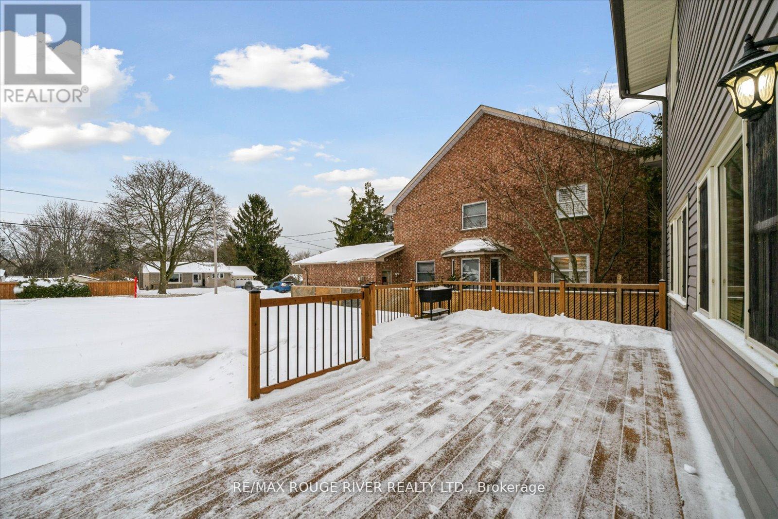 32 Andrew Street, Clarington (Newcastle), Ontario  L1B 1J3 - Photo 5 - E12934816