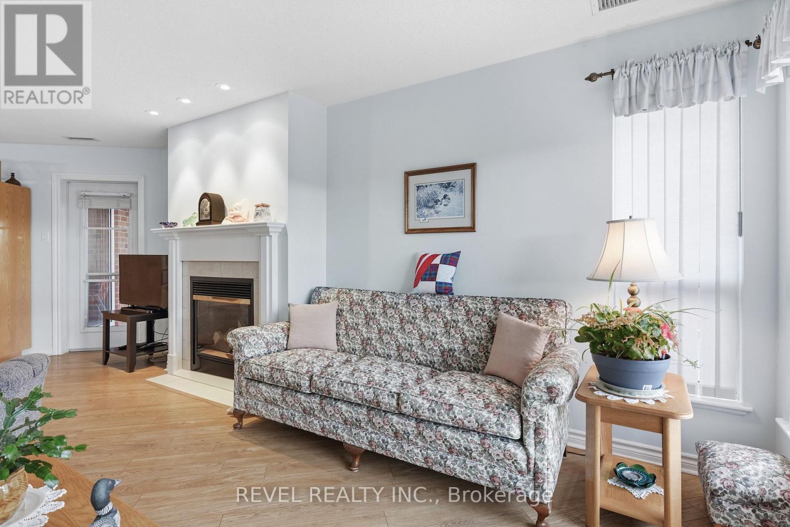 306 - 3 Heritage Way, Kawartha Lakes (Lindsay), Ontario  K9V 5Z1 - Photo 10 - X12935038