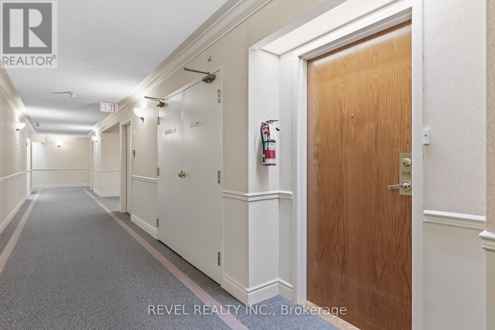 306 - 3 Heritage Way, Kawartha Lakes (Lindsay), Ontario  K9V 5Z1 - Photo 5 - X12935038