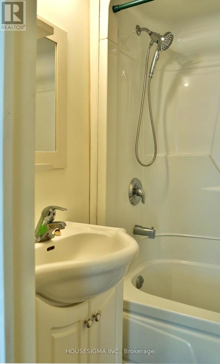 1106 Island View Dr. Drive, Otonabee-South Monaghan, Ontario  K9J 6X8 - Photo 20 - X12935058