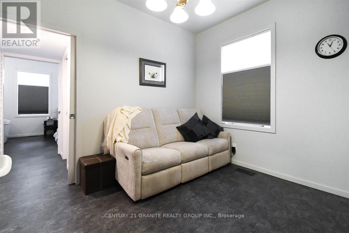 194 Hastings Street N, Bancroft (Bancroft Ward), Ontario  K0L 1C0 - Photo 11 - X12935350