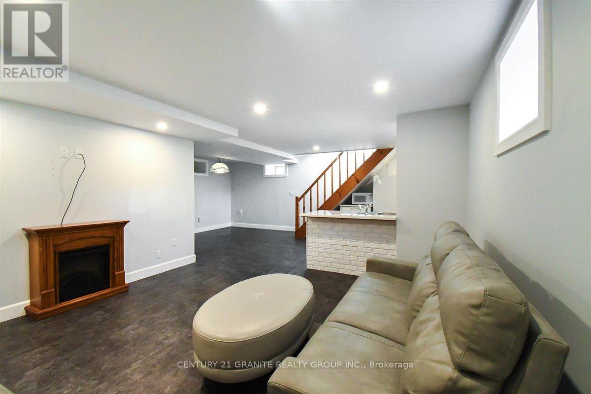 194 Hastings Street N, Bancroft (Bancroft Ward), Ontario  K0L 1C0 - Photo 25 - X12935350