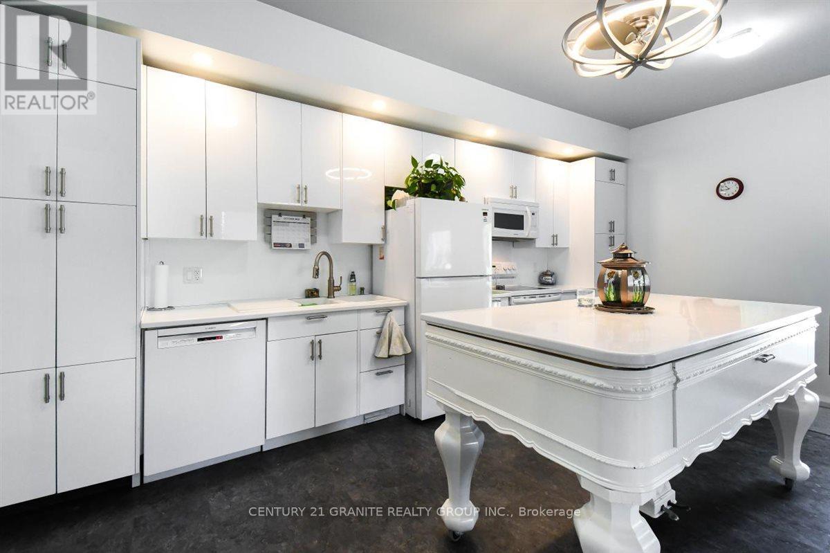 194 Hastings Street N, Bancroft (Bancroft Ward), Ontario  K0L 1C0 - Photo 7 - X12935350