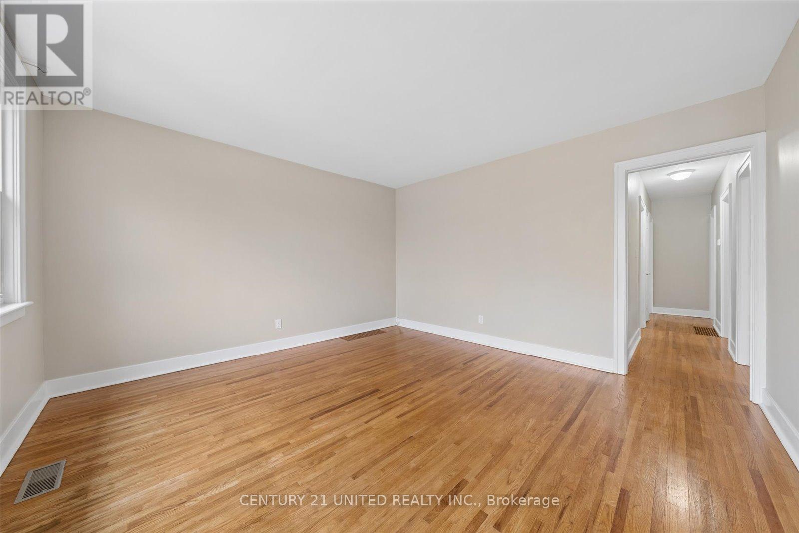 785 Brunswick Avenue, Peterborough (Otonabee Ward 1), Ontario  K9J 4N8 - Photo 12 - X12935468