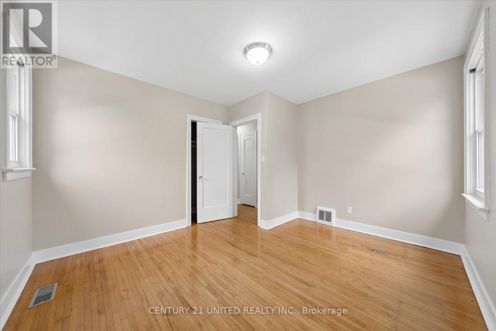 785 Brunswick Avenue, Peterborough (Otonabee Ward 1), Ontario  K9J 4N8 - Photo 23 - X12935468