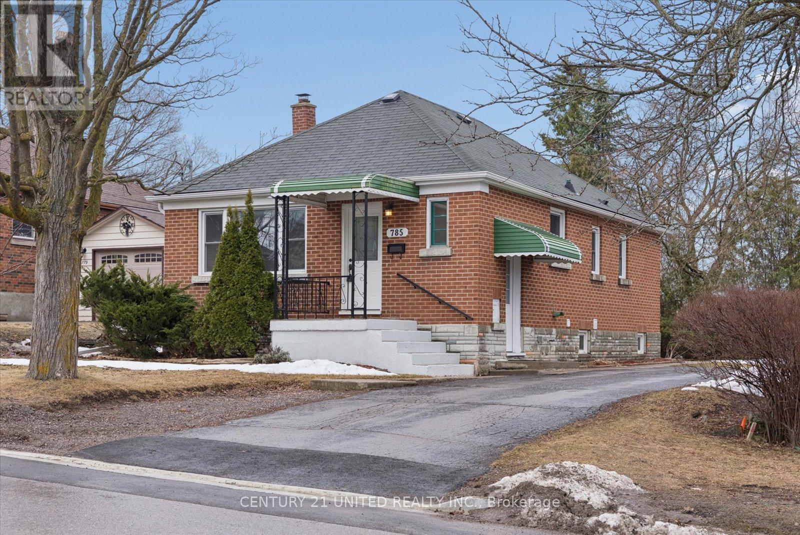 785 Brunswick Avenue, Peterborough (Otonabee Ward 1), Ontario  K9J 4N8 - Photo 4 - X12935468