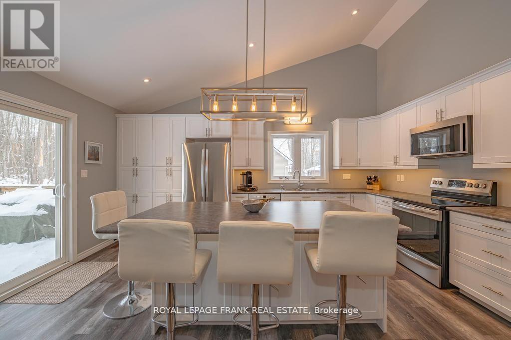 24 Ted's Lane, Trent Lakes, Ontario  K0L 1J0 - Photo 13 - X12936310