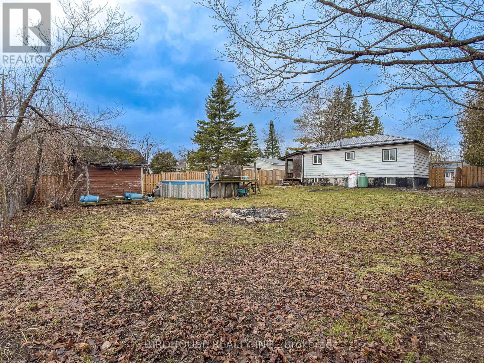 26 Laird Drive, Kawartha Lakes (Lindsay), Ontario  K9V 4R6 - Photo 2 - X12936362