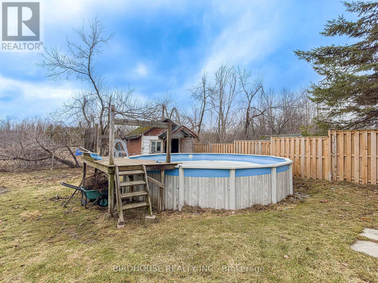 26 Laird Drive, Kawartha Lakes (Lindsay), Ontario  K9V 4R6 - Photo 3 - X12936362