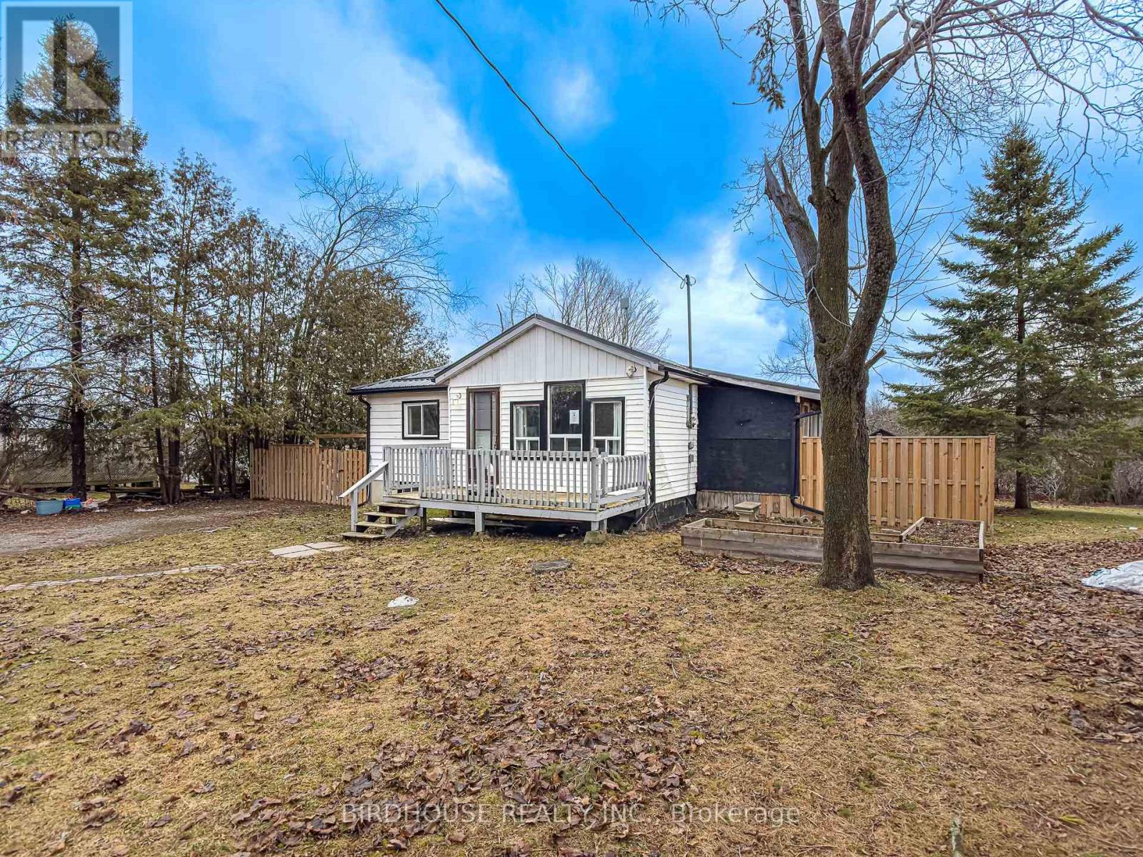 26 Laird Drive, Kawartha Lakes (Lindsay), Ontario  K9V 4R6 - Photo 6 - X12936362