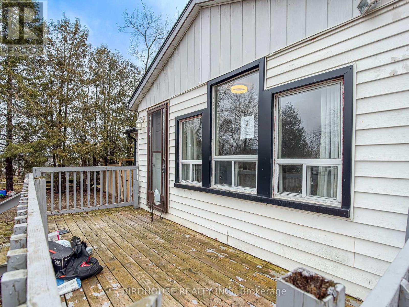 26 Laird Drive, Kawartha Lakes (Lindsay), Ontario  K9V 4R6 - Photo 7 - X12936362
