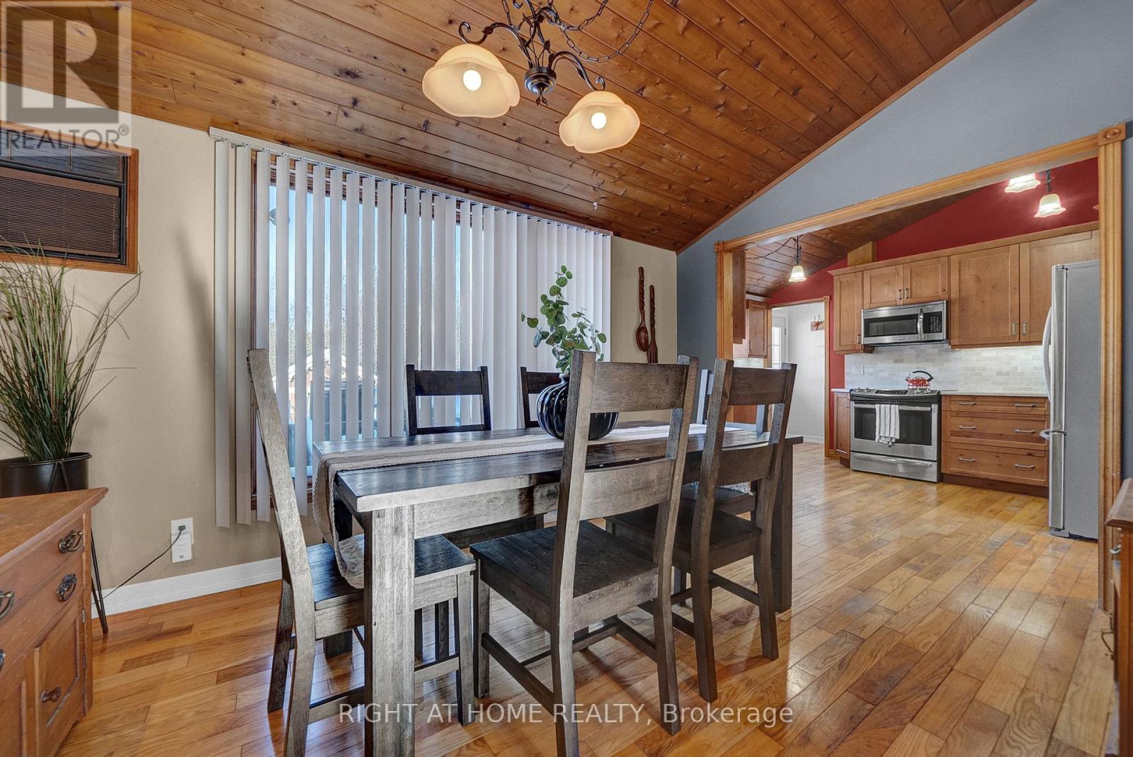 424 Bridle Road, Kawartha Lakes (Ops), Ontario  K9V 4R2 - Photo 10 - X12936644