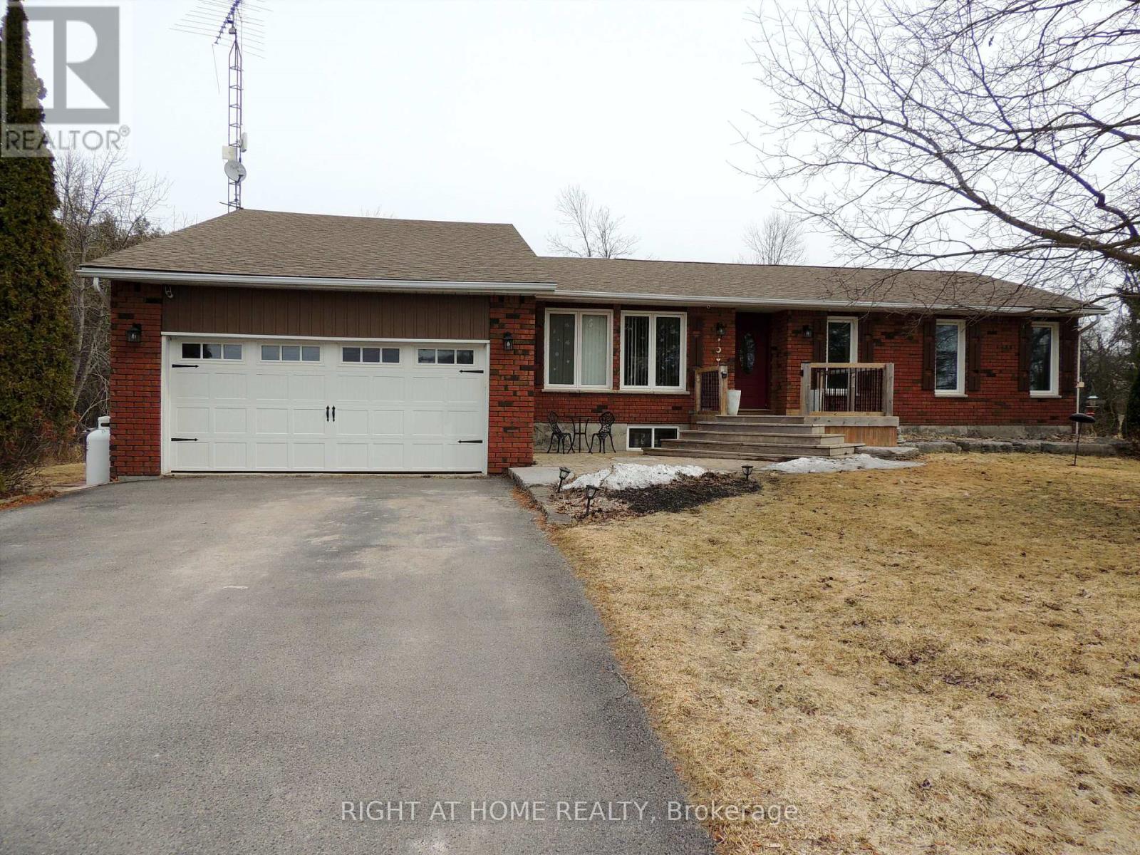 424 Bridle Road, Kawartha Lakes (Ops), Ontario  K9V 4R2 - Photo 35 - X12936644