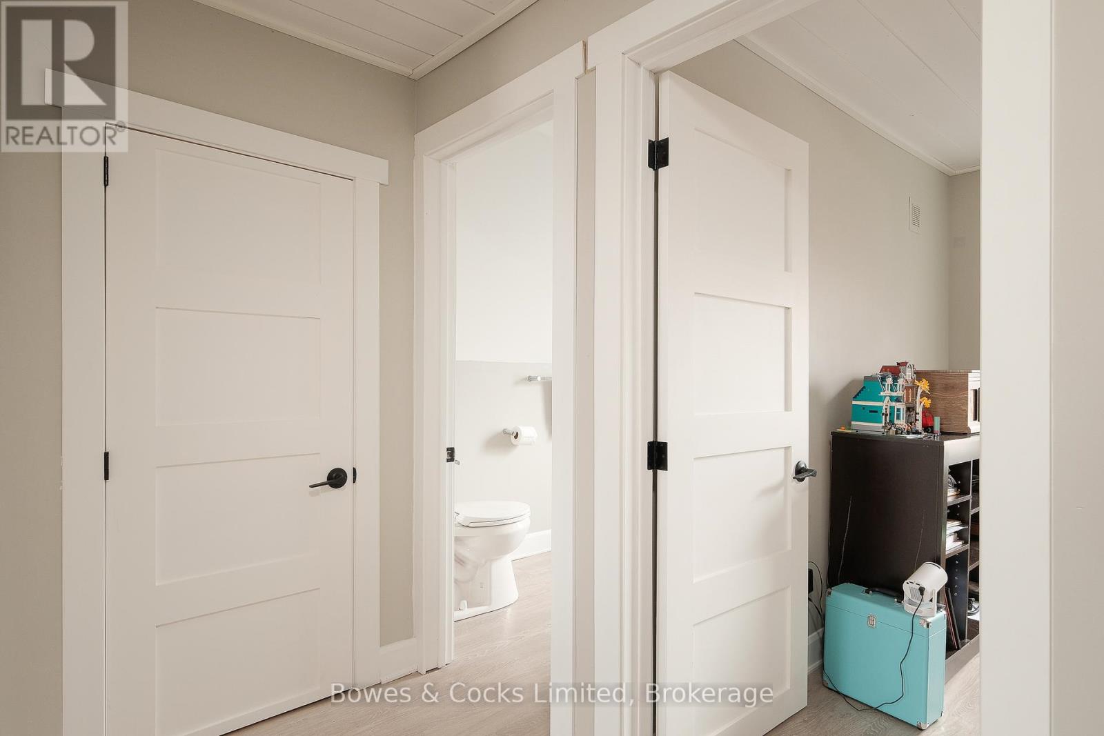 684 St. Mary's Street, Peterborough (Otonabee Ward 1), Ontario  K9J 4G9 - Photo 17 - X12937160