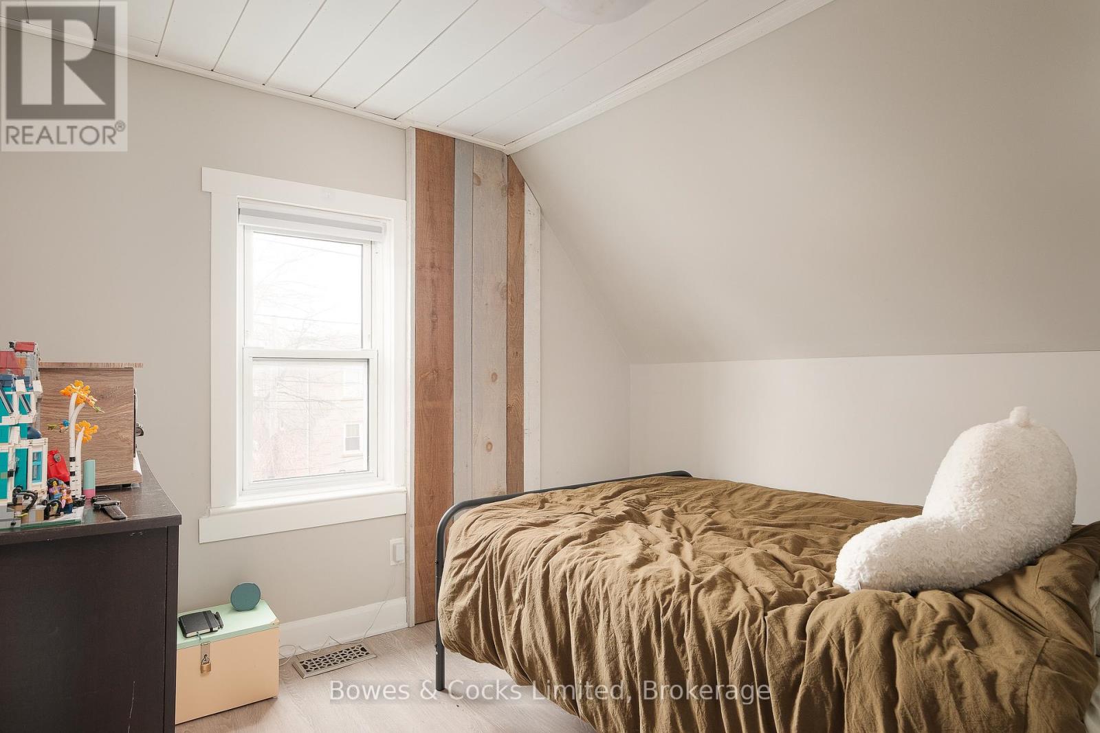 684 St. Mary's Street, Peterborough (Otonabee Ward 1), Ontario  K9J 4G9 - Photo 20 - X12937160