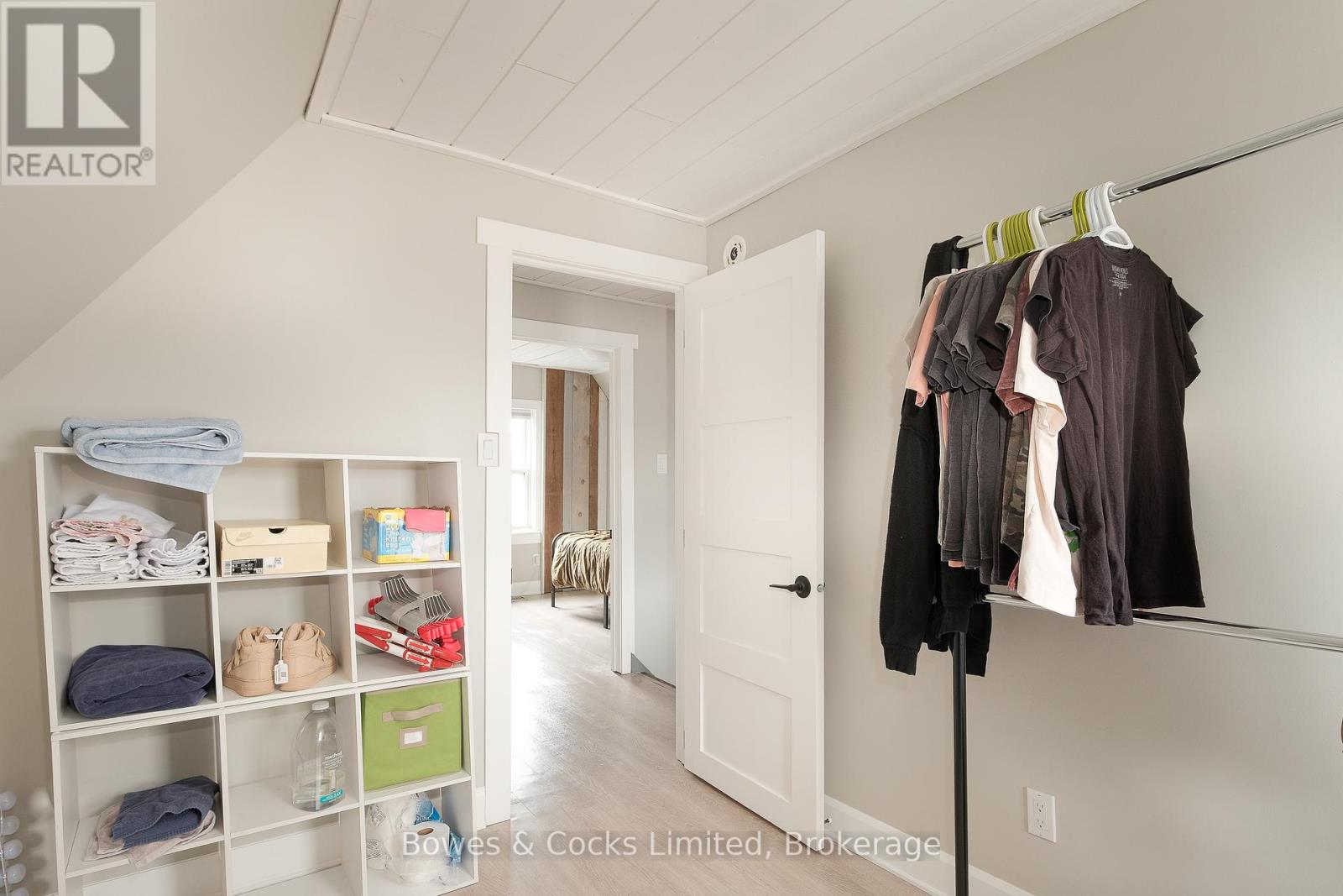 684 St. Mary's Street, Peterborough (Otonabee Ward 1), Ontario  K9J 4G9 - Photo 23 - X12937160