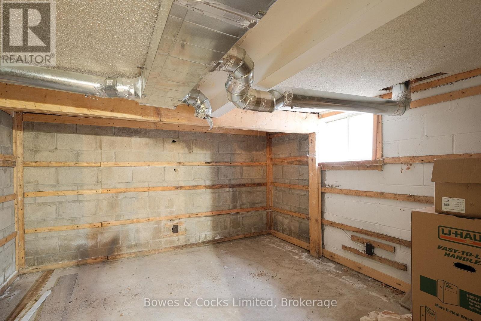 684 St. Mary's Street, Peterborough (Otonabee Ward 1), Ontario  K9J 4G9 - Photo 26 - X12937160