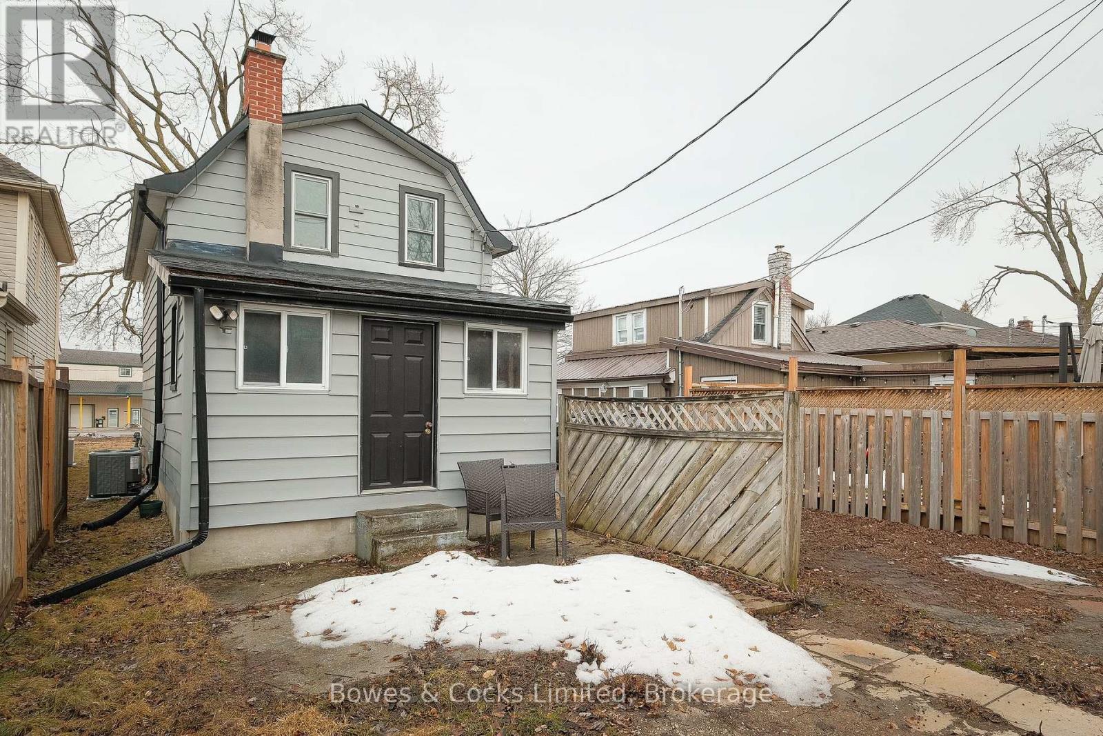 684 St. Mary's Street, Peterborough (Otonabee Ward 1), Ontario  K9J 4G9 - Photo 33 - X12937160