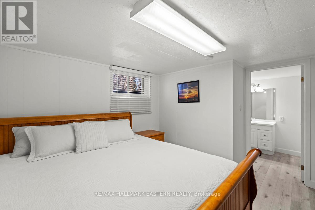 5 Ferndale Avenue, Peterborough (Monaghan Ward 2), Ontario  K9J 1L9 - Photo 30 - X12937212