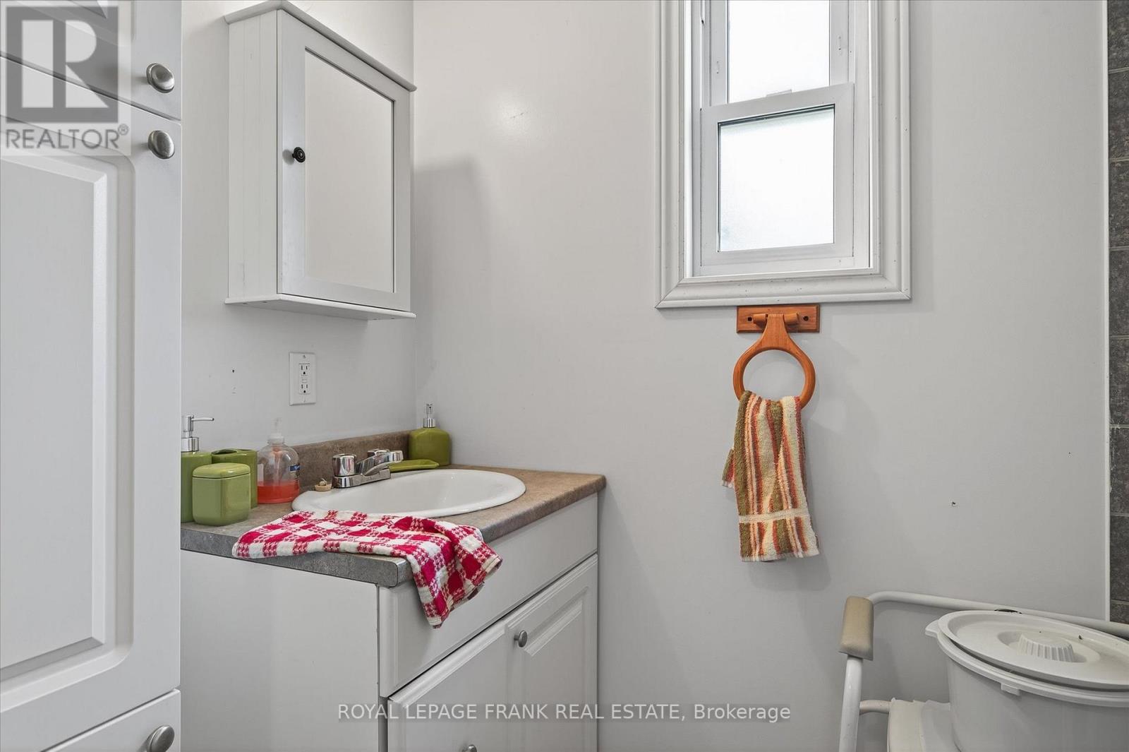 680 Serpent Mounds Road, Otonabee-South Monaghan, Ontario  K0L 2G0 - Photo 26 - X12938768