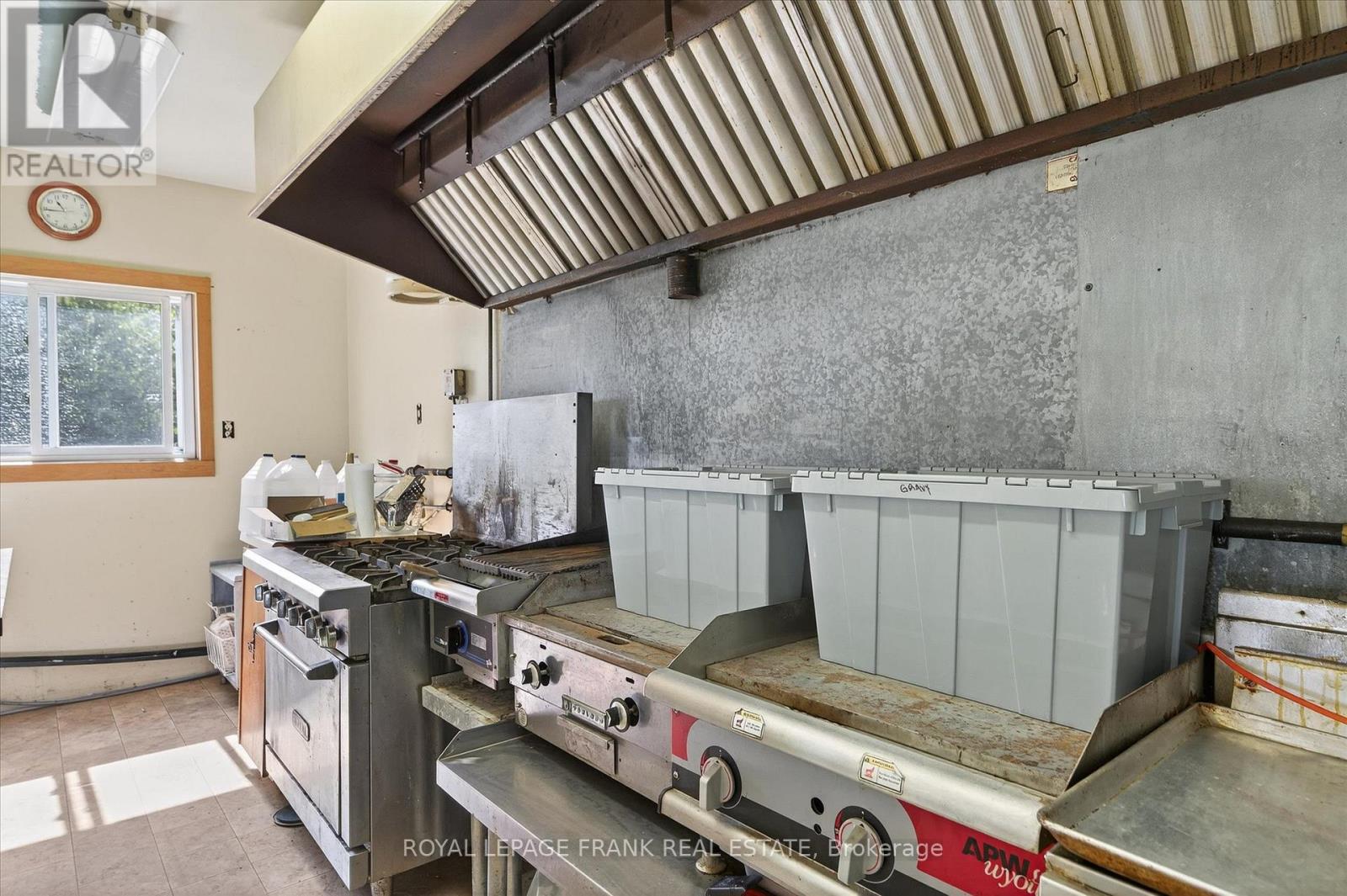 680 Serpent Mounds Road, Otonabee-South Monaghan, Ontario  K0L 2G0 - Photo 15 - X12938782