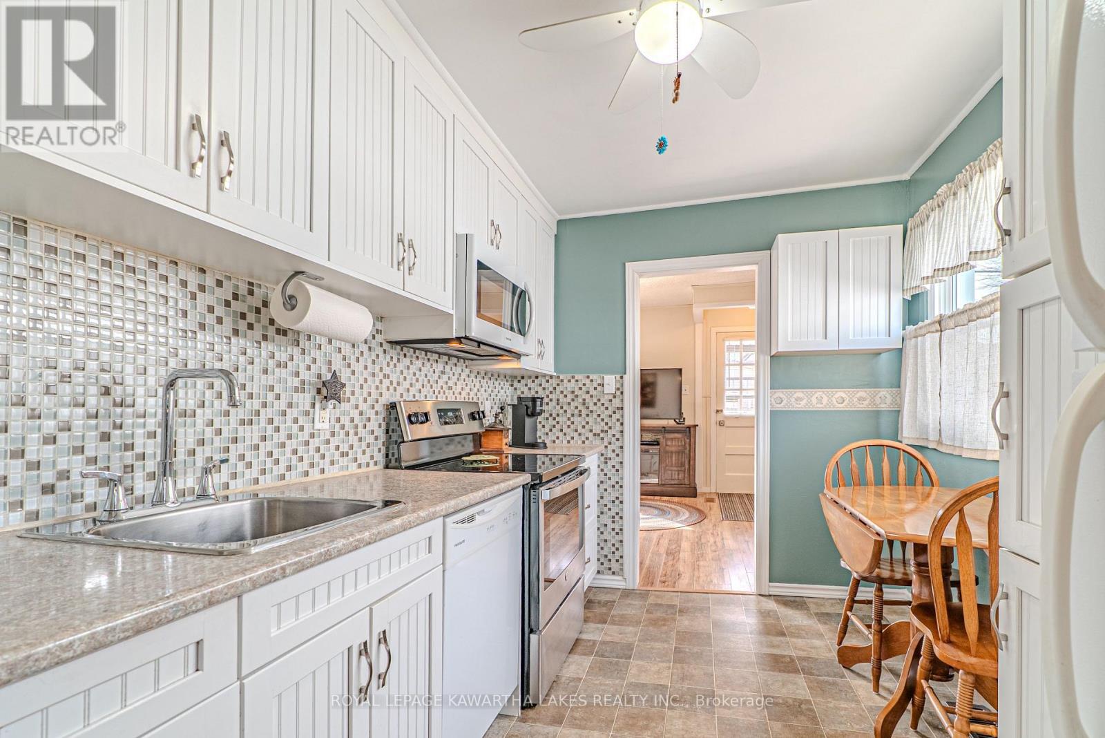 56 Glenelg Street E, Kawartha Lakes (Lindsay), Ontario  K9V 1Z3 - Photo 12 - X12939022