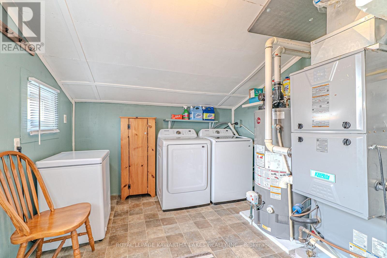 56 Glenelg Street E, Kawartha Lakes (Lindsay), Ontario  K9V 1Z3 - Photo 13 - X12939022