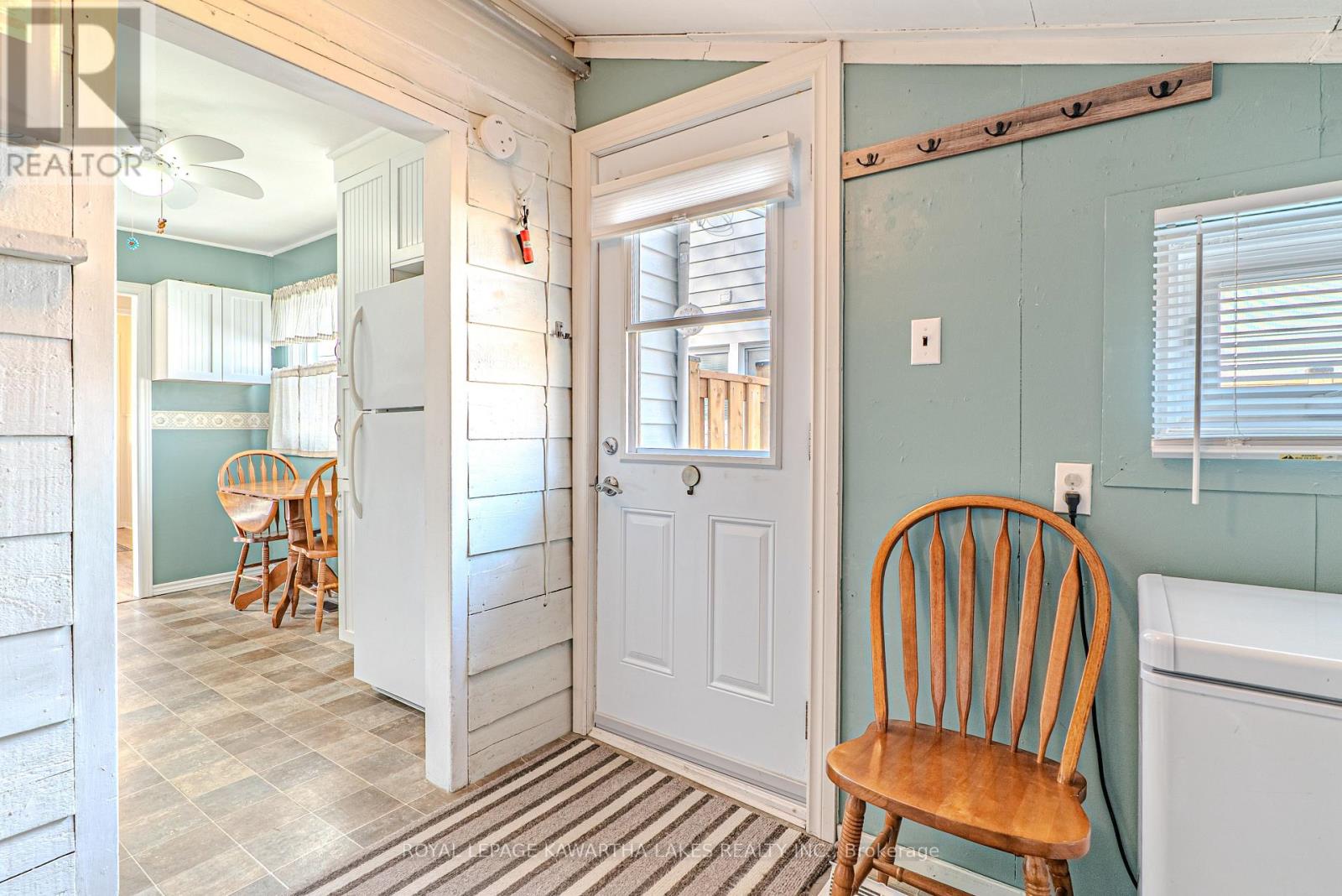 56 Glenelg Street E, Kawartha Lakes (Lindsay), Ontario  K9V 1Z3 - Photo 14 - X12939022