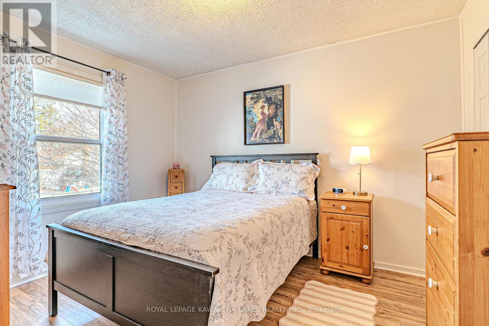 56 Glenelg Street E, Kawartha Lakes (Lindsay), Ontario  K9V 1Z3 - Photo 15 - X12939022