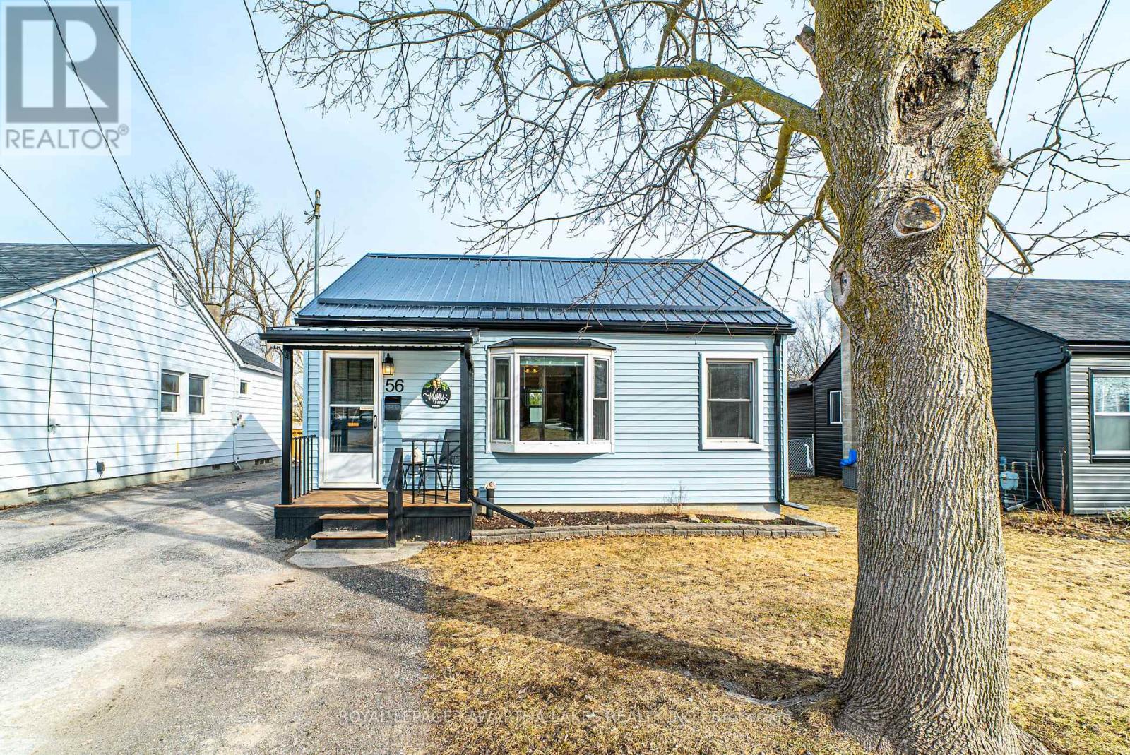 56 Glenelg Street E, Kawartha Lakes (Lindsay), Ontario  K9V 1Z3 - Photo 2 - X12939022
