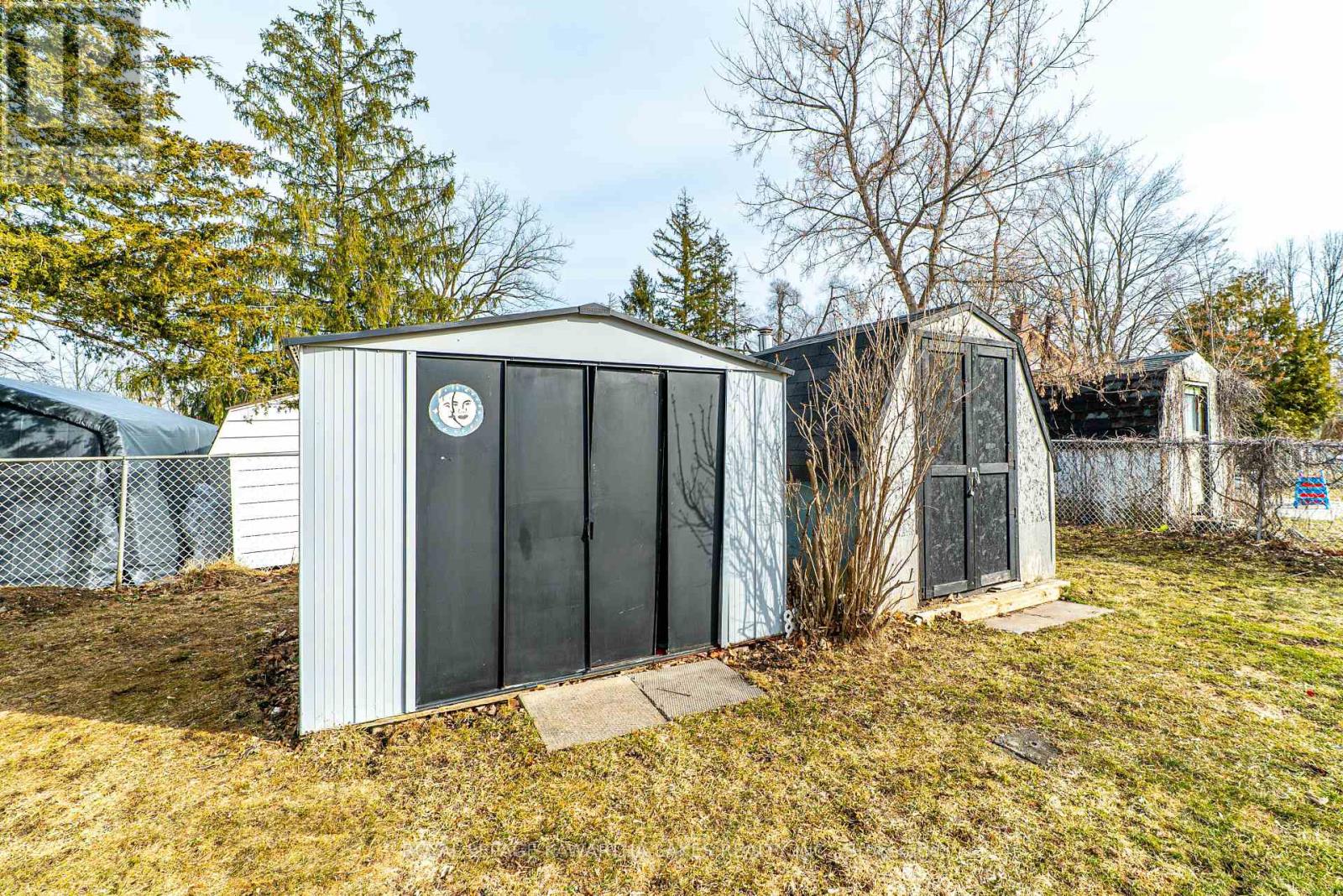 56 Glenelg Street E, Kawartha Lakes (Lindsay), Ontario  K9V 1Z3 - Photo 27 - X12939022