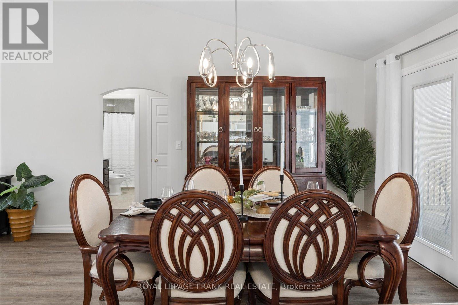 10 Olympia Court, Kawartha Lakes (Lindsay), Ontario  K9V 6C8 - Photo 13 - X12939130