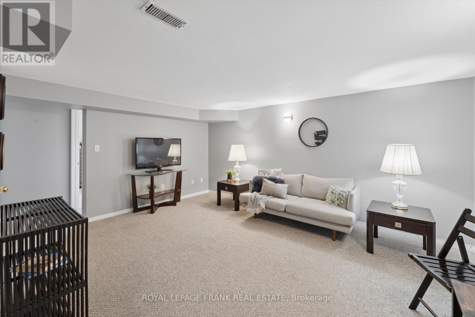 10 Olympia Court, Kawartha Lakes (Lindsay), Ontario  K9V 6C8 - Photo 31 - X12939130