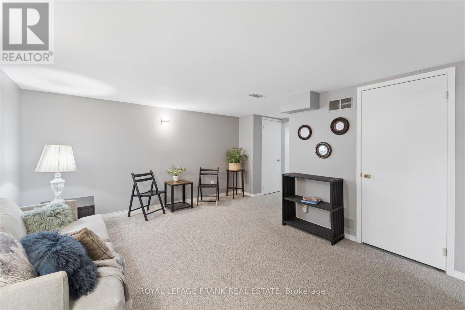 10 Olympia Court, Kawartha Lakes (Lindsay), Ontario  K9V 6C8 - Photo 34 - X12939130