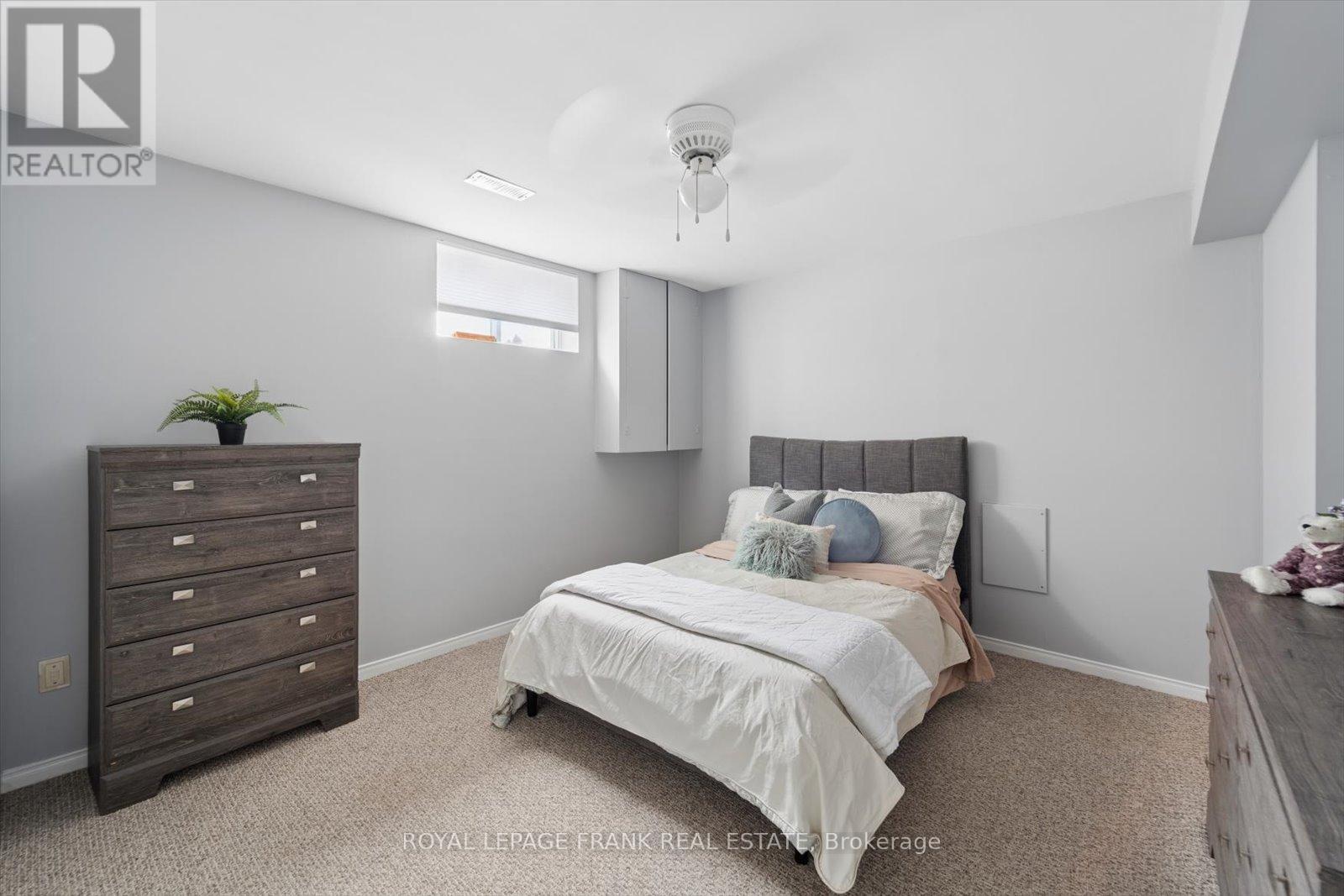 10 Olympia Court, Kawartha Lakes (Lindsay), Ontario  K9V 6C8 - Photo 38 - X12939130