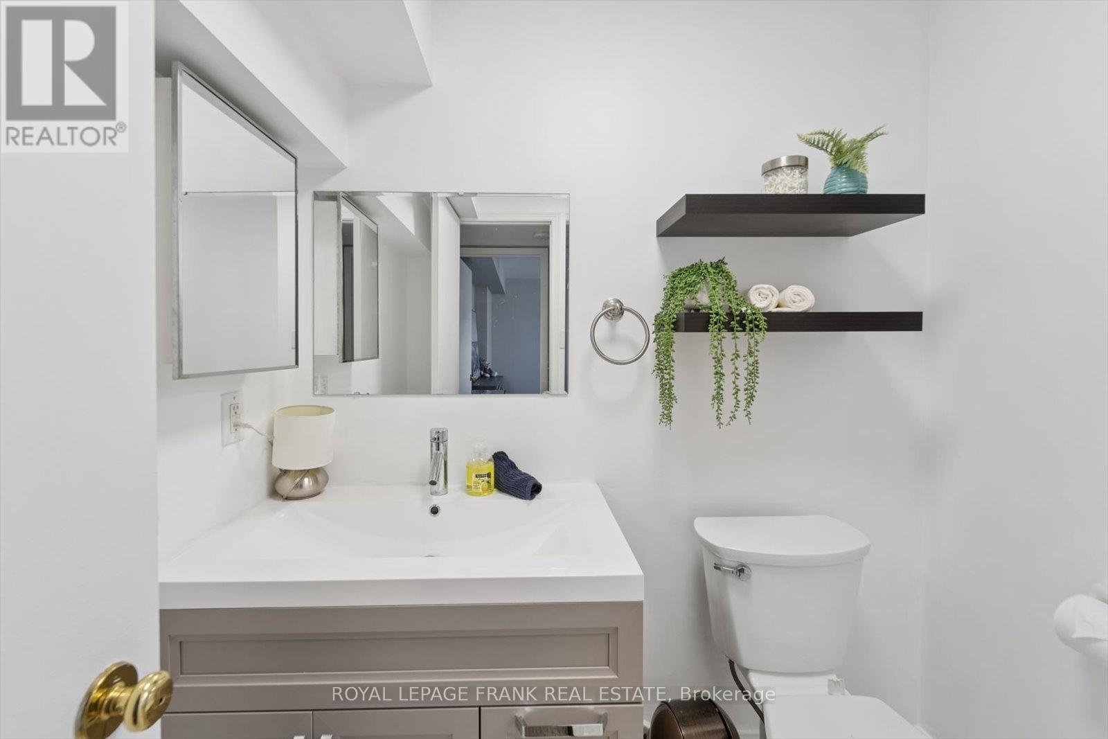 10 Olympia Court, Kawartha Lakes (Lindsay), Ontario  K9V 6C8 - Photo 41 - X12939130