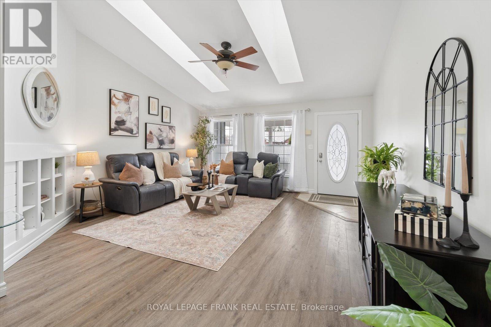 10 Olympia Court, Kawartha Lakes (Lindsay), Ontario  K9V 6C8 - Photo 7 - X12939130