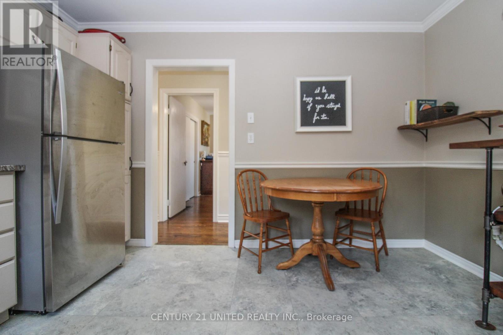 953 Oriole Drive, Peterborough (Northcrest Ward 5), Ontario  K9H 6K6 - Photo 20 - X12939140