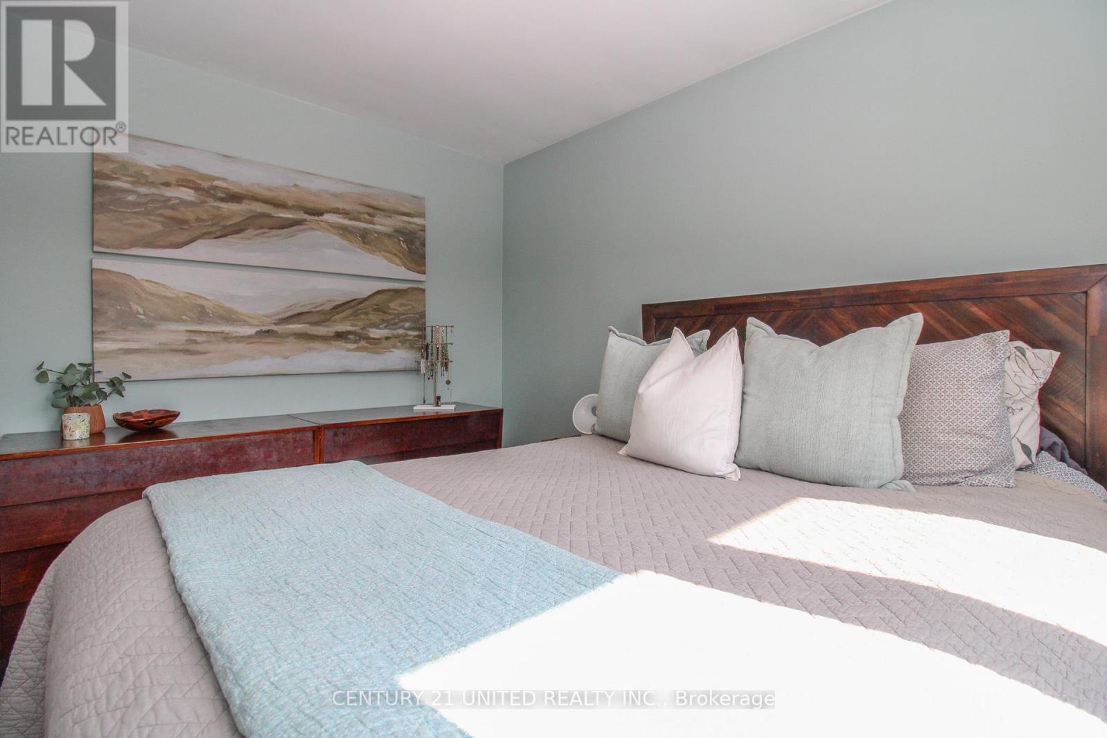 953 Oriole Drive, Peterborough (Northcrest Ward 5), Ontario  K9H 6K6 - Photo 26 - X12939140