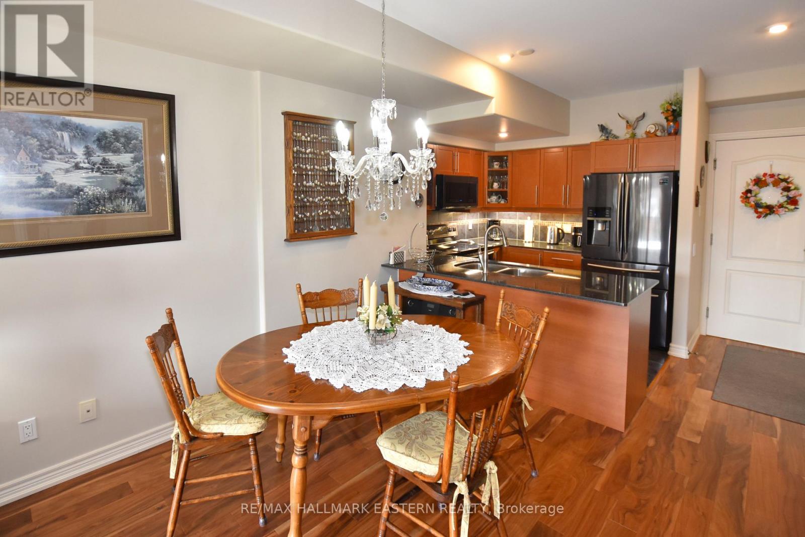 Ph10 - 869 Clonsilla Avenue, Peterborough (Otonabee Ward 1), Ontario  K9J 0B7 - Photo 10 - X12939286