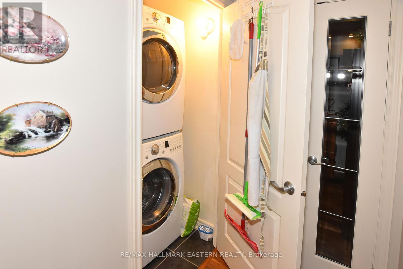 Ph10 - 869 Clonsilla Avenue, Peterborough (Otonabee Ward 1), Ontario  K9J 0B7 - Photo 15 - X12939286