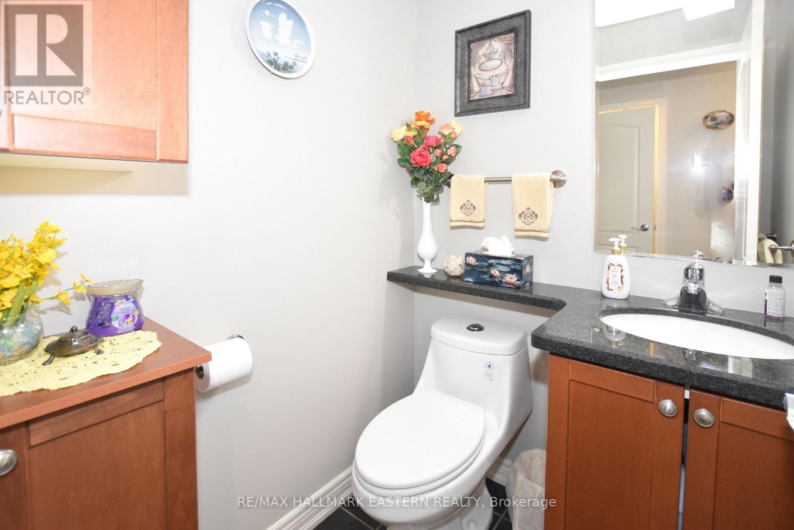 Ph10 - 869 Clonsilla Avenue, Peterborough (Otonabee Ward 1), Ontario  K9J 0B7 - Photo 18 - X12939286