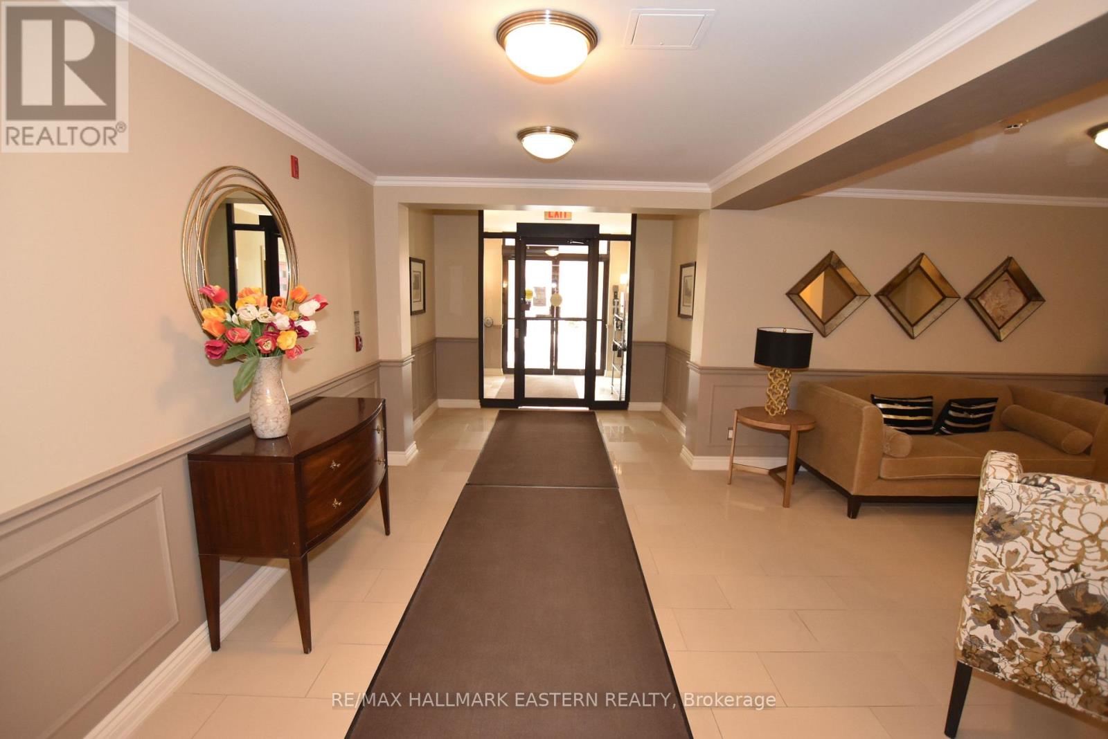 Ph10 - 869 Clonsilla Avenue, Peterborough (Otonabee Ward 1), Ontario  K9J 0B7 - Photo 4 - X12939286