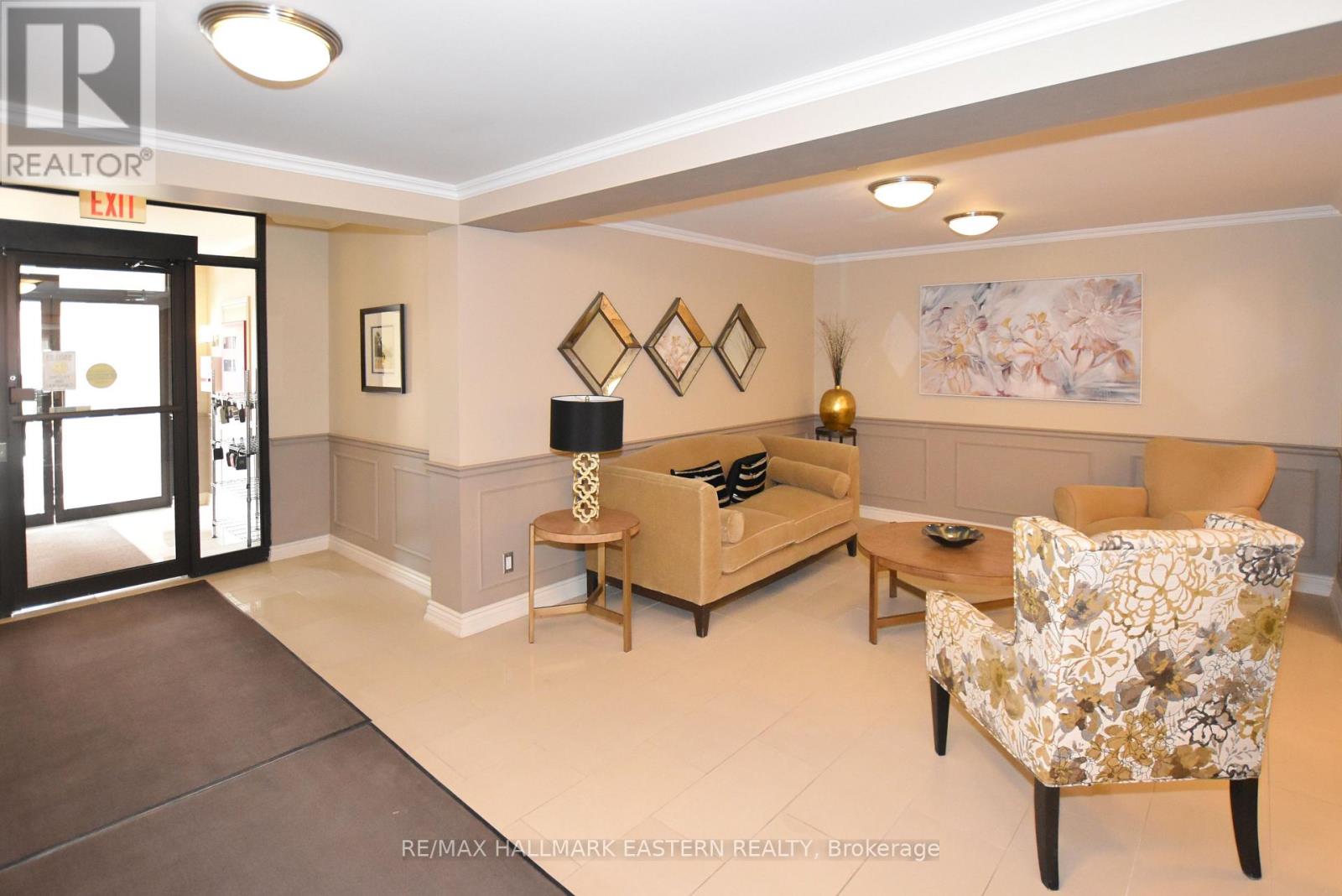 Ph10 - 869 Clonsilla Avenue, Peterborough (Otonabee Ward 1), Ontario  K9J 0B7 - Photo 5 - X12939286