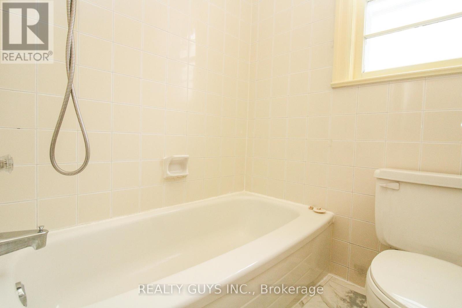 297 King George Street, Peterborough (Otonabee Ward 1), Ontario  K9J 1R7 - Photo 25 - X12939604