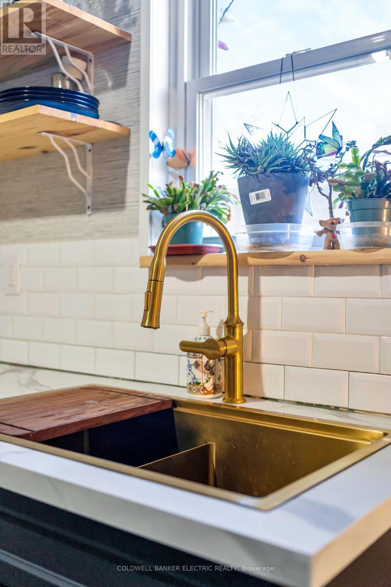 112 Lansdowne Street W, Peterborough (Town Ward 3), Ontario  K9J 1Y1 - Photo 20 - X12940304