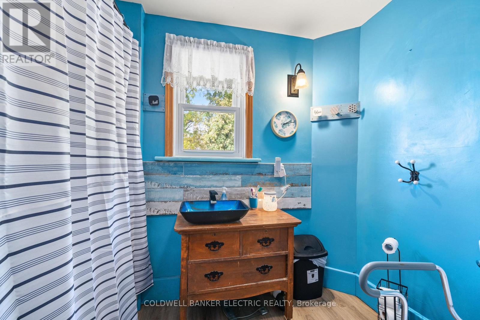 112 Lansdowne Street W, Peterborough (Town Ward 3), Ontario  K9J 1Y1 - Photo 31 - X12940304