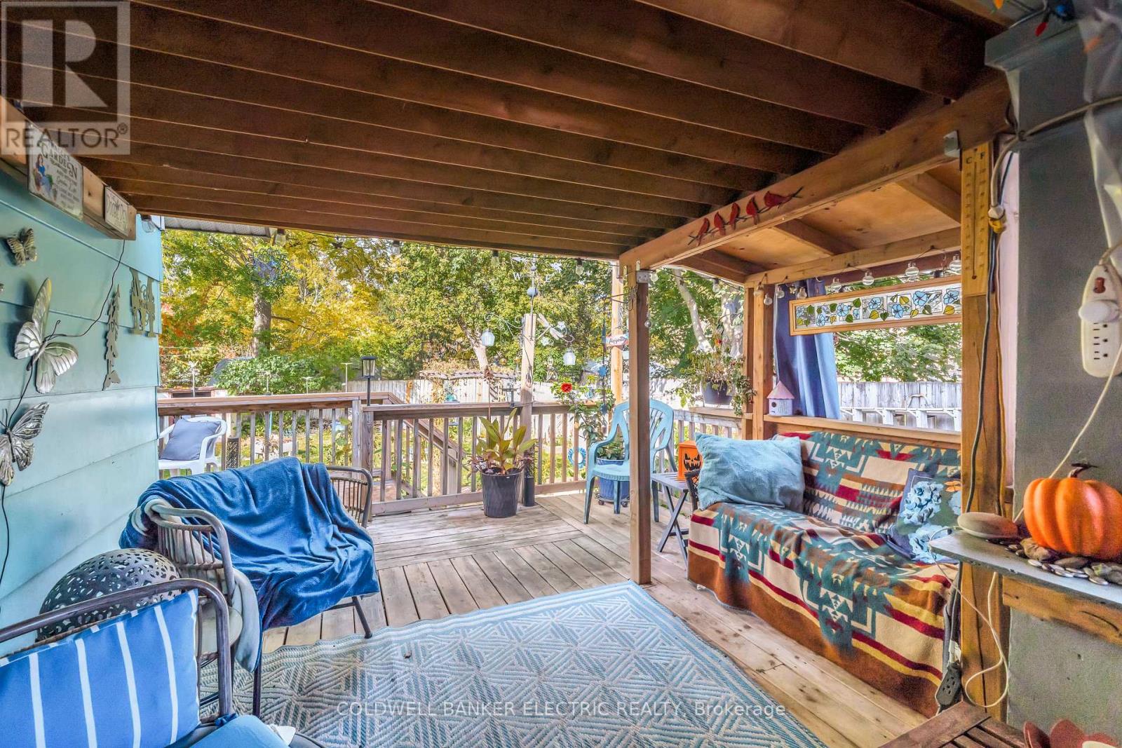 112 Lansdowne Street W, Peterborough (Town Ward 3), Ontario  K9J 1Y1 - Photo 39 - X12940304