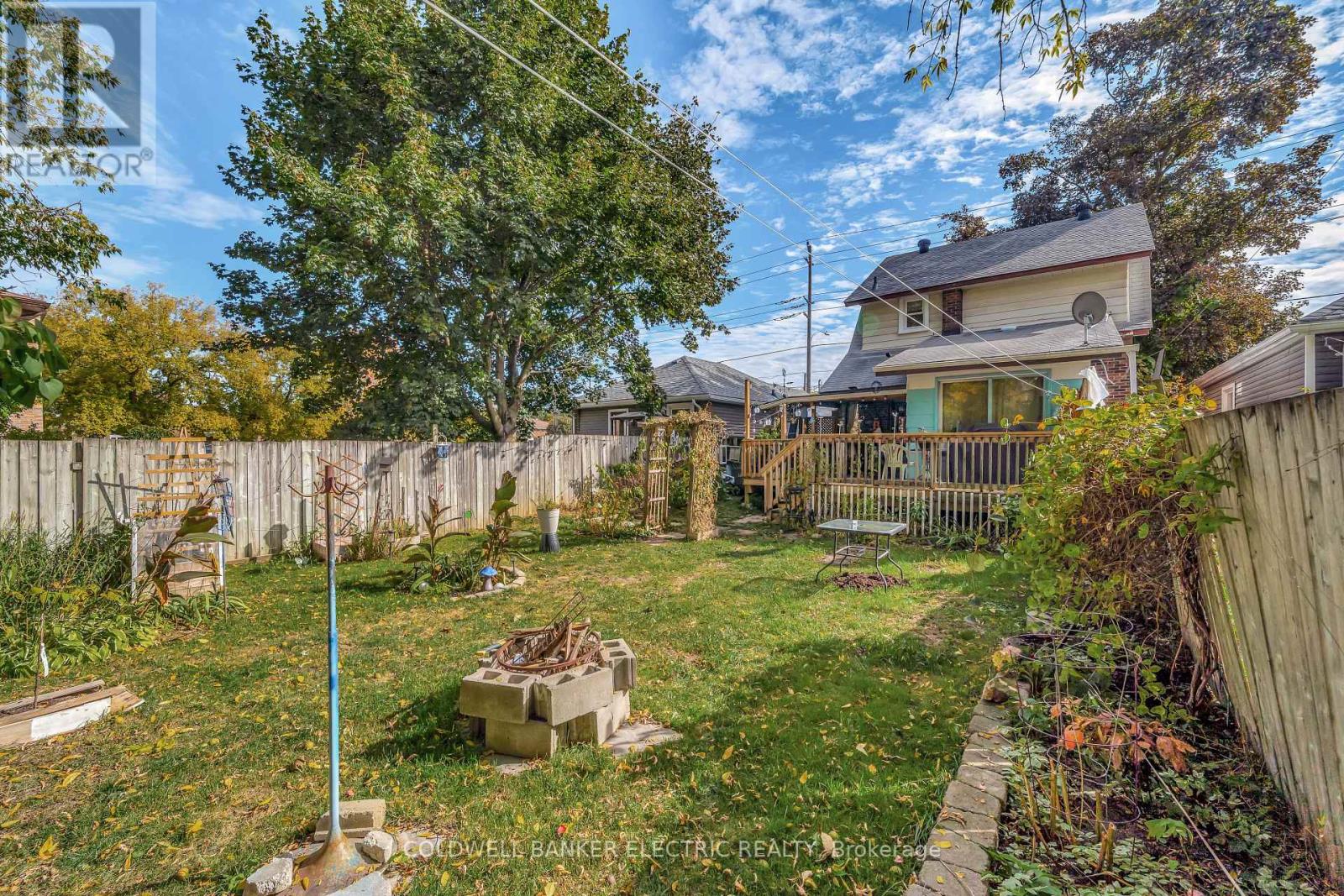 112 Lansdowne Street W, Peterborough (Town Ward 3), Ontario  K9J 1Y1 - Photo 47 - X12940304